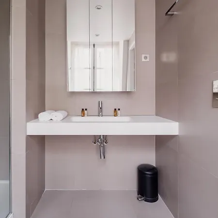 Veeve - A Symphony In Serenity Apartman