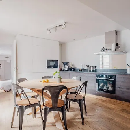 Veeve - A Symphony In Serenity Apartman *