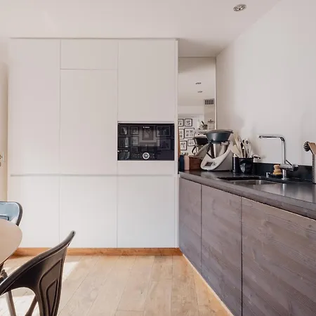 Veeve - A Symphony In Serenity Apartman *
